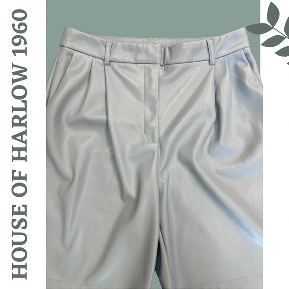 House of Harlow 1960 Vegan Leather Bermuda Short Pale Blue Pockets Size  Small - Picture 5 of 7